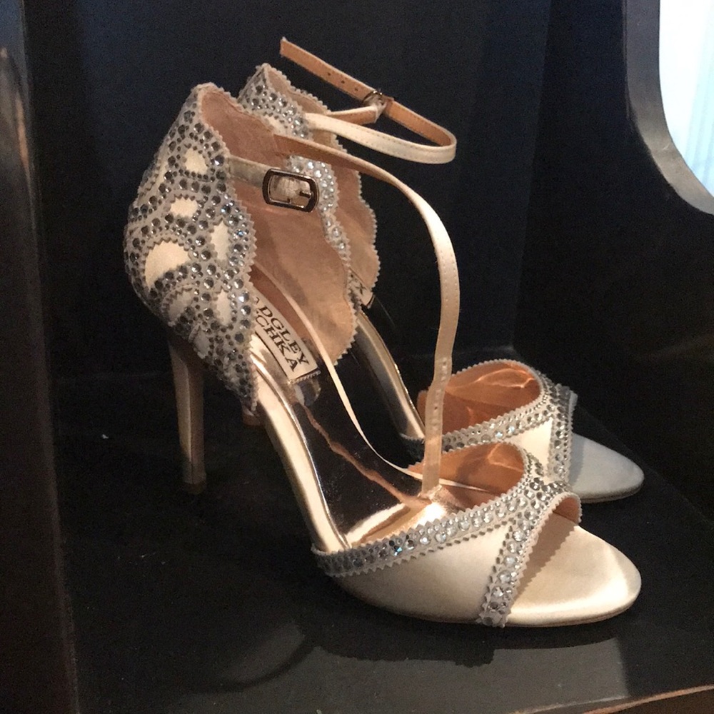 Beautiful Badgley Mischka heels